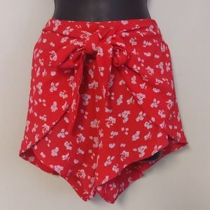 LF ONE WAY Floral Wrap Shorts 8 Red